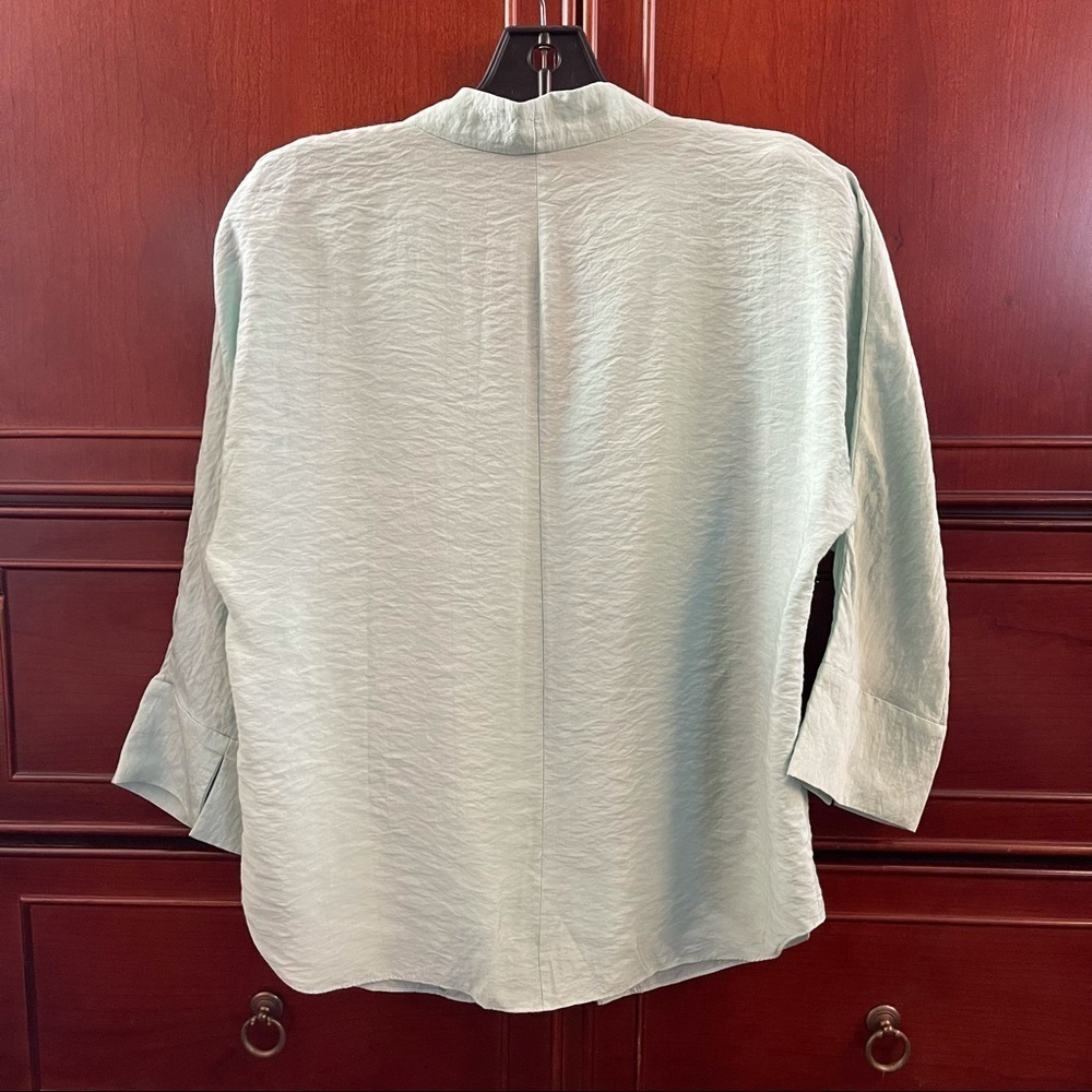 Cos aqua button up - Picture 2 of 9